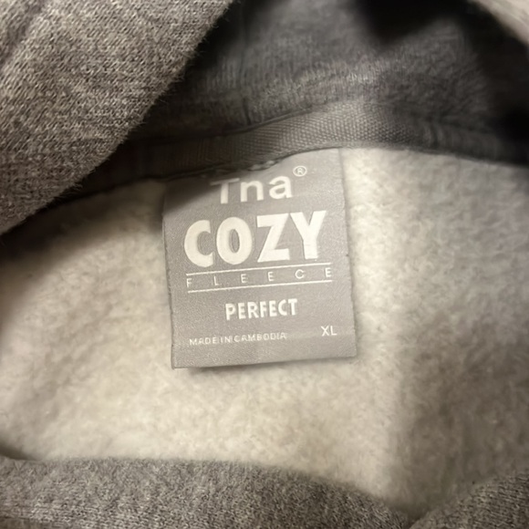 TNA Cozy Fleece Perfect Hoodie - Picture 4 of 8